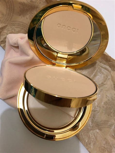 gucci face powder review.